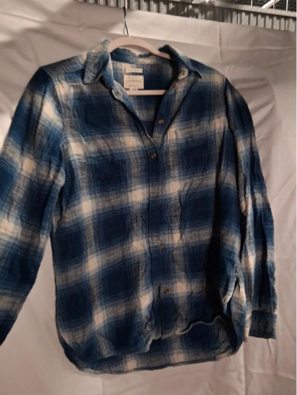 American Eagle Ahh-Mazingly Soft Womens Boyfriend Fit Blue Flannel Medium o2